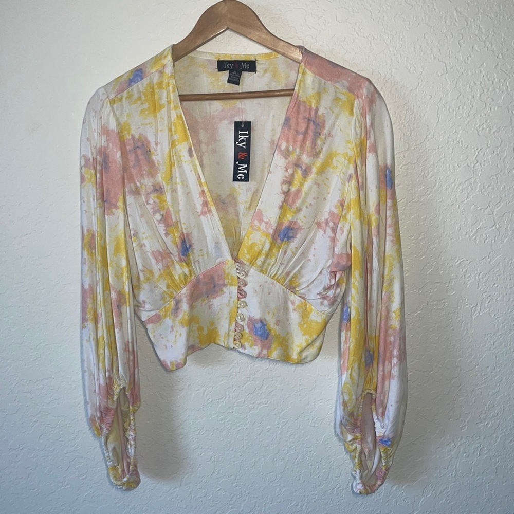Brand New* Women’s (L) casual flowy shirt